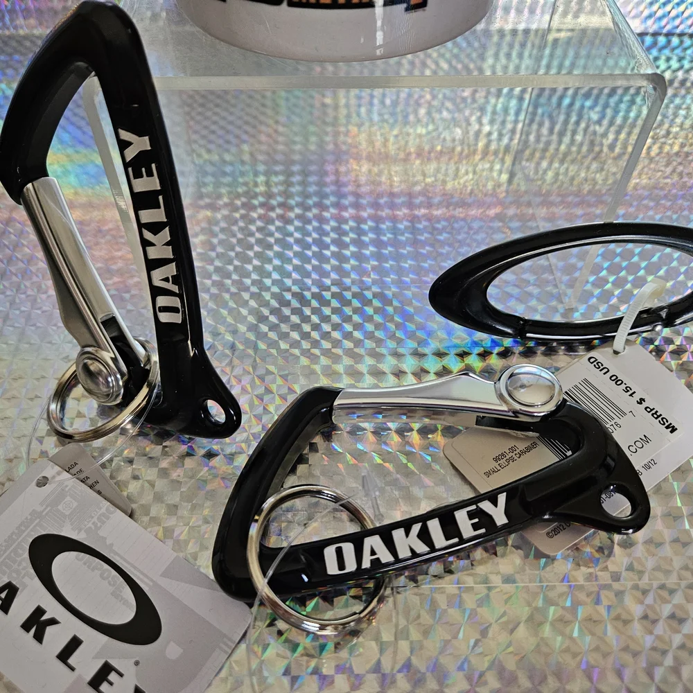 Oakley Black and White Gear Collection - Picture 3 of 7